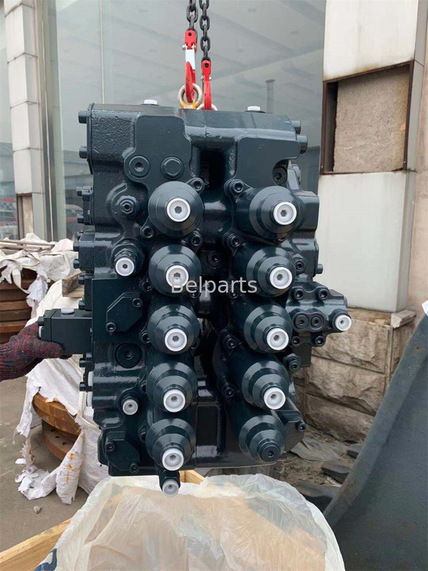 R520-9 Excavator วาล์วควบคุมไฮดรอลิกสำหรับ Hyundai 31QB-17100 วาล์วควบคุมหลัก