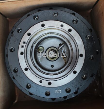 SH60-2 PC60-7 การลดการเดินทางสําหรับ Sumtiomo Komatsu เครื่องขุดอะไหล่ 201-60-67200 Track Drive Reducer