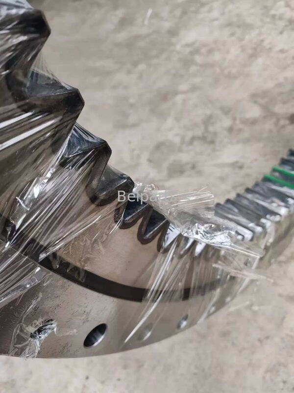 ตลับลูกปืนสวิง DX300 สำหรับอะไหล่รถขุด Doosan 109-00181A วงแหวนสวิง OEM