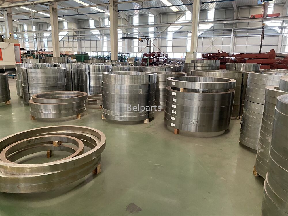 ตลับลูกปืนสวิงสำหรับรถขุด Komatsu รุ่น PC80MR-3 อะไหล่ 21W-25-R8101 วงแหวนสวิง แหวนสวิง อะไหล่ทดแทน