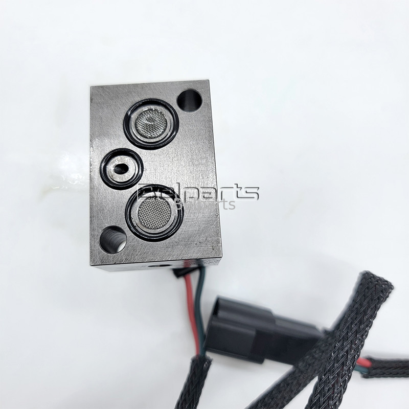 ชิ้นส่วนเครื่องจักรก่อสร้าง PC200-7 702-21-57400 วาล์วนำร่องสำหรับ Komatsu Excavator