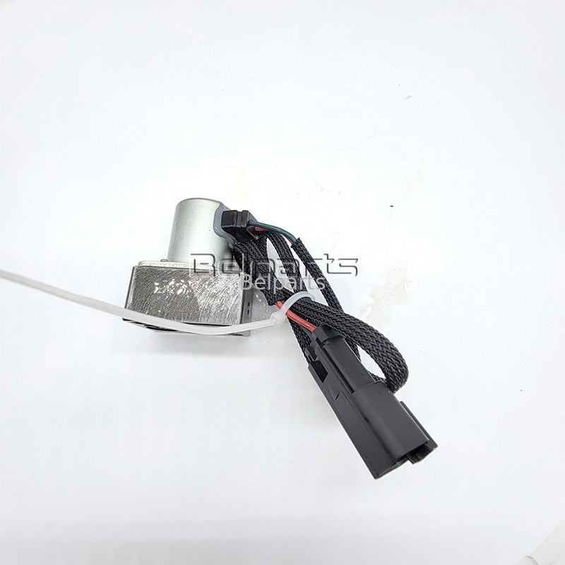 เครื่องจักรขนย้ายดิน PC200-8 รถขุด 702-21-55901 702-21-57400 วาล์วนำร่องปั๊มหลัก