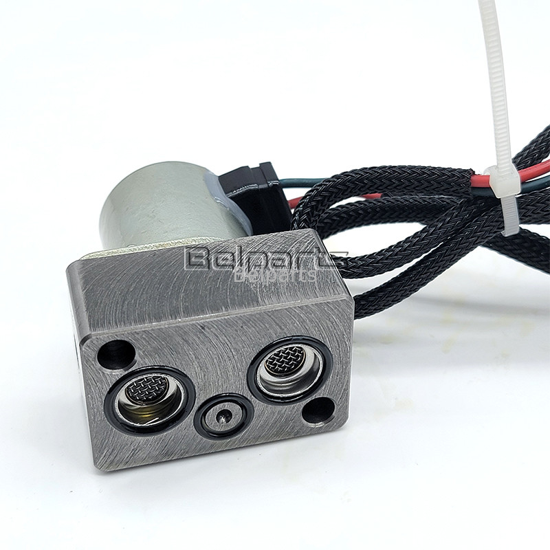เครื่องจักรขนย้ายดิน PC200-8 รถขุด 702-21-55901 702-21-57400 วาล์วนำร่องปั๊มหลัก