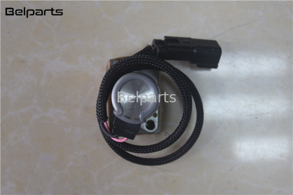Belparts รถขุดอะไหล่ไฮดรอลิกปั๊มควบคุมวาล์วนักบิน 702-21-57400 โซลินอยด์วาล์วสำหรับ PC200-8 PC220-8 PC300-8